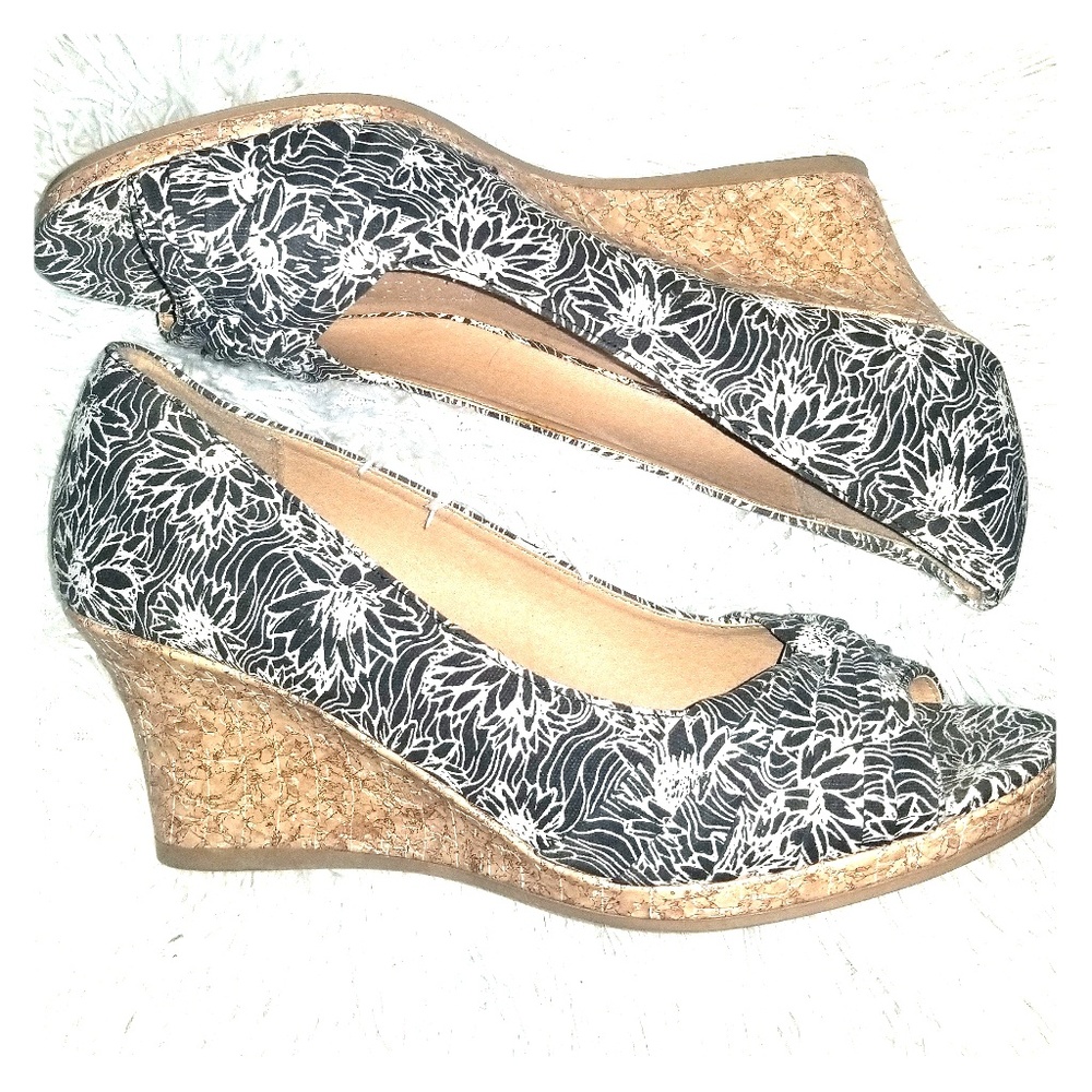 Black White Flower Peep Toe Platforms Wedge Sandal